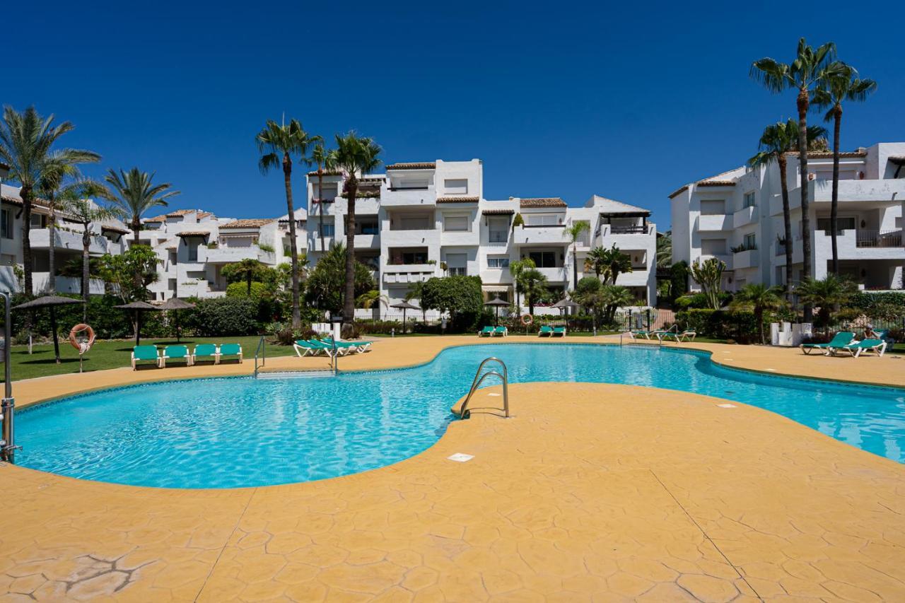 Costalita Beach Apartment Estepona Exterior foto